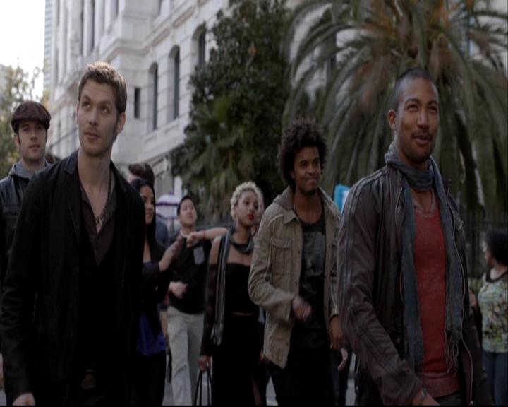 VampireDiariesWorld-dot-org_DeletedScenes-4x20TheOriginals0101.jpg