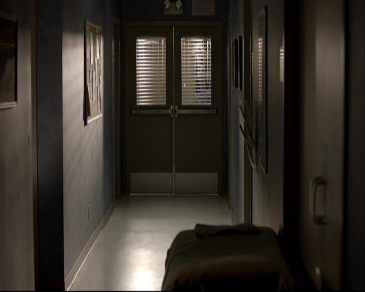 VampireDiariesWorld-dot-org_DeletedScenes-4x22TheWalkingDead0011.jpg