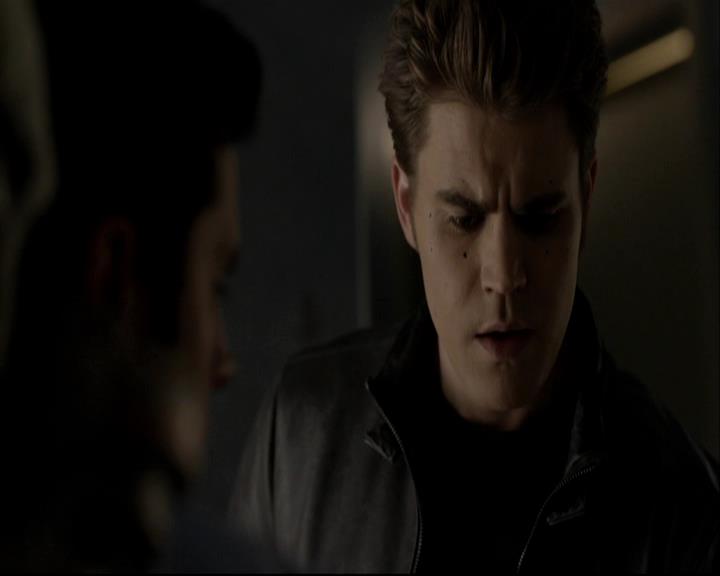 VampireDiariesWorld-dot-org_DeletedScenes-4x22TheWalkingDead0033.jpg