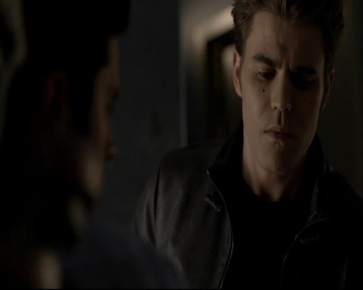 VampireDiariesWorld-dot-org_DeletedScenes-4x22TheWalkingDead0042.jpg