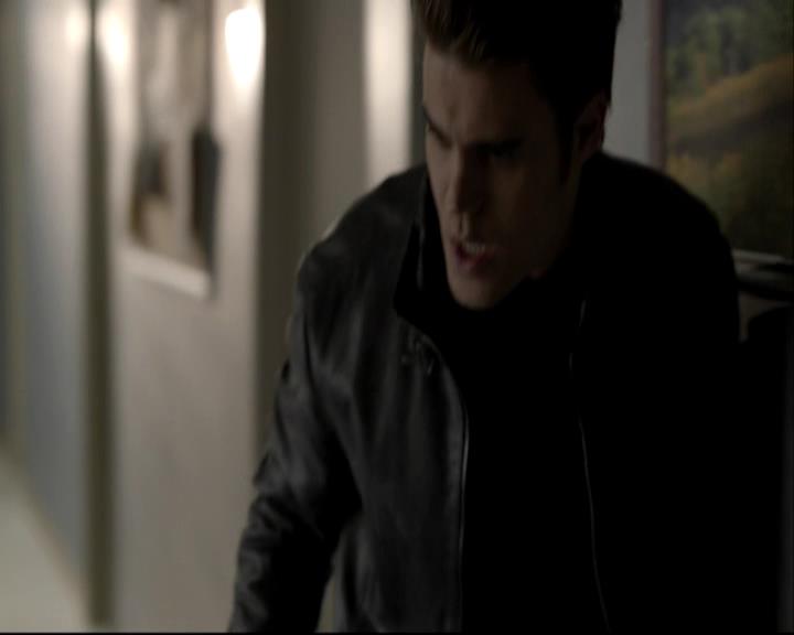 VampireDiariesWorld-dot-org_DeletedScenes-4x22TheWalkingDead0065.jpg