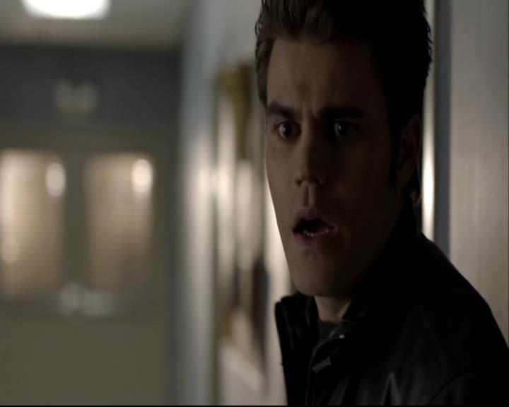 VampireDiariesWorld-dot-org_DeletedScenes-4x22TheWalkingDead0070.jpg