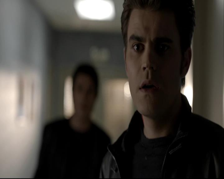 VampireDiariesWorld-dot-org_DeletedScenes-4x22TheWalkingDead0079.jpg