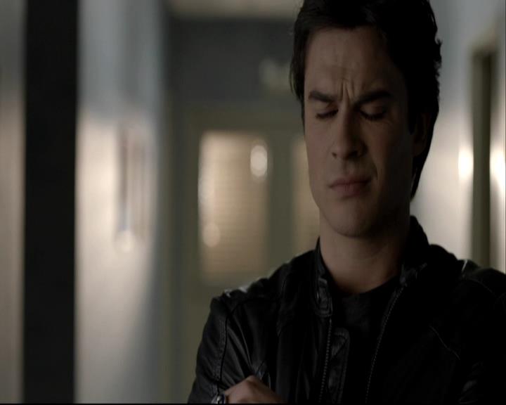 VampireDiariesWorld-dot-org_DeletedScenes-4x22TheWalkingDead0096.jpg