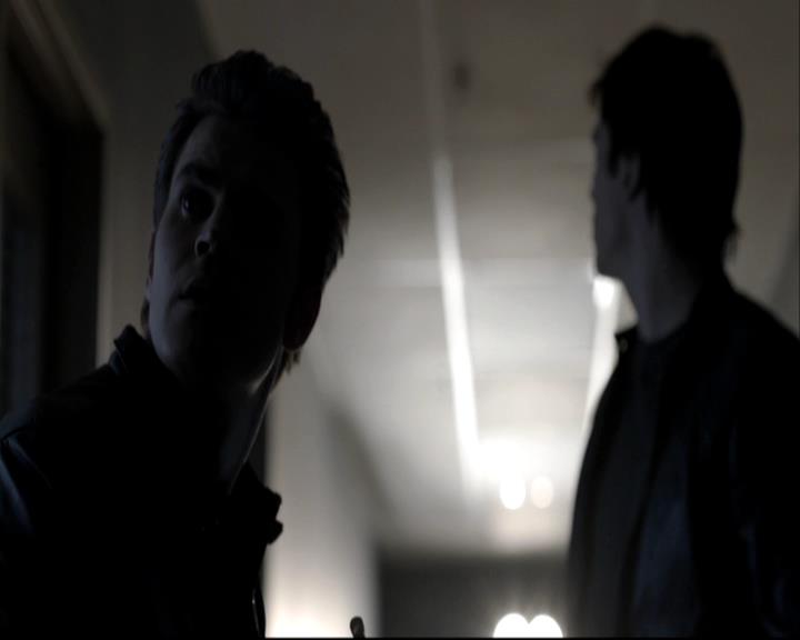VampireDiariesWorld-dot-org_DeletedScenes-4x22TheWalkingDead0102.jpg