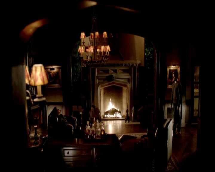 VampireDiariesWorld-dot-org_DeletedScenes-4x23Graduation0011.jpg