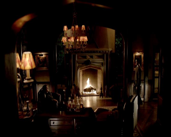 VampireDiariesWorld-dot-org_DeletedScenes-4x23Graduation0012.jpg