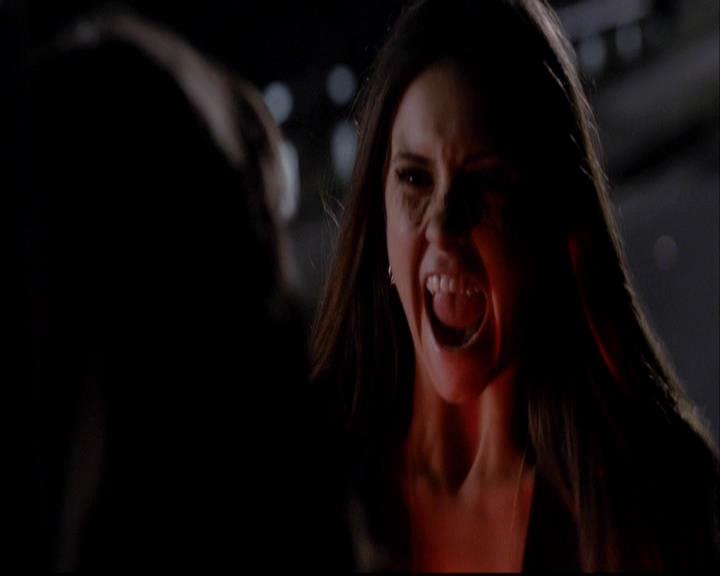 VampireDiariesWorld-dot-org_BloodBoysandBadBehavior-BecomingAVampire0077.jpg