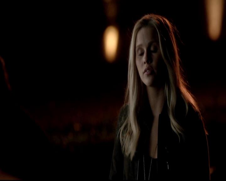VampireDiariesWorld-dot-org_BloodBoysandBadBehavior-BecomingAVampire0098.jpg