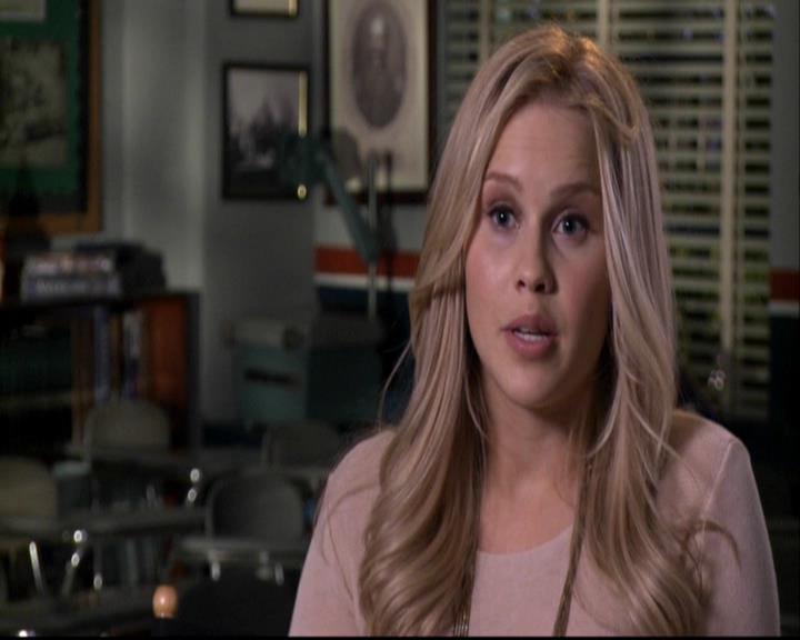 VampireDiariesWorld-dot-org_BloodBoysandBadBehavior-BecomingAVampire0141.jpg