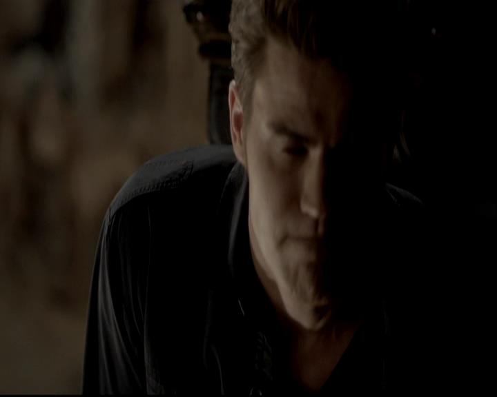 VampireDiariesWorld-dot-org_BloodBoysandBadBehavior-BecomingAVampire0208.jpg