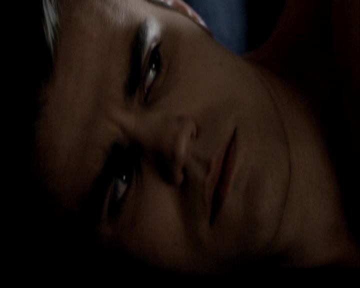 VampireDiariesWorld-dot-org_BloodBoysandBadBehavior-BecomingAVampire0212.jpg