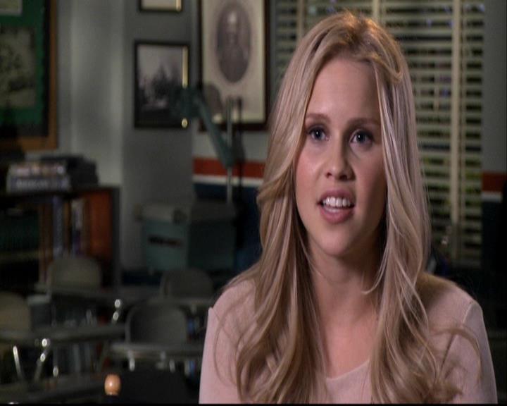 VampireDiariesWorld-dot-org_BloodBoysandBadBehavior-BecomingAVampire0218.jpg