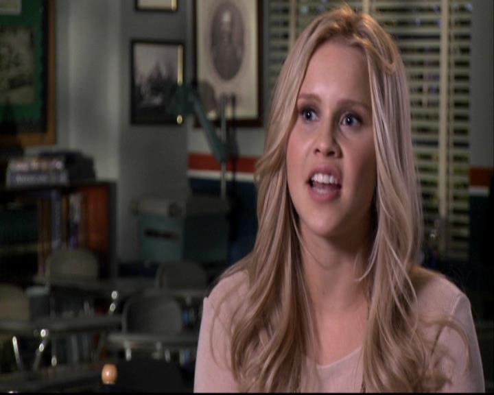 VampireDiariesWorld-dot-org_BloodBoysandBadBehavior-BecomingAVampire0219.jpg