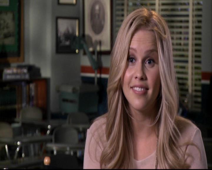 VampireDiariesWorld-dot-org_BloodBoysandBadBehavior-BecomingAVampire0224.jpg