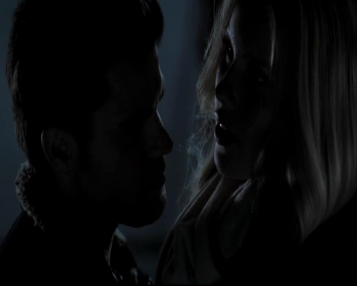 VampireDiariesWorld-dot-org_BloodBoysandBadBehavior-BecomingAVampire0230.jpg