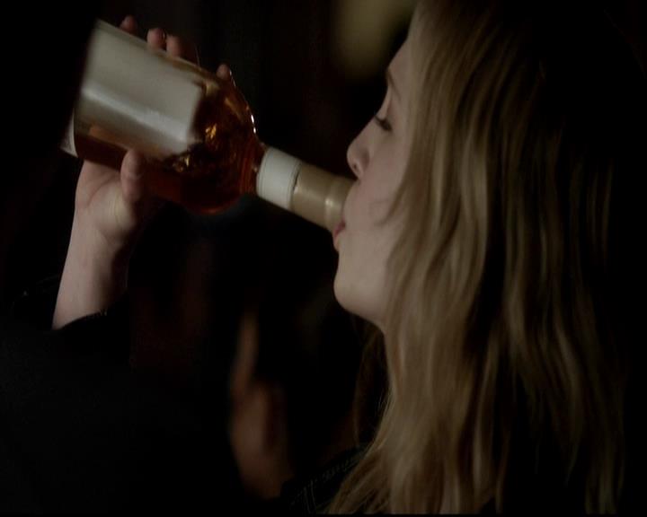 VampireDiariesWorld-dot-org_BloodBoysandBadBehavior-BecomingAVampire0245.jpg
