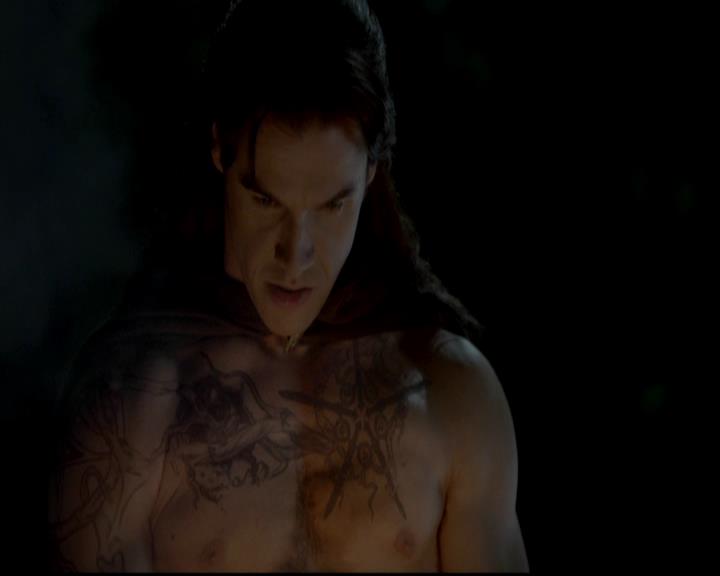 VampireDiariesWorld-dot-org_InkingTheBrotherhoodTheHuntersMark0014.jpg