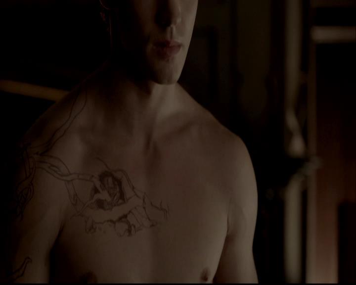 VampireDiariesWorld-dot-org_InkingTheBrotherhoodTheHuntersMark0197.jpg
