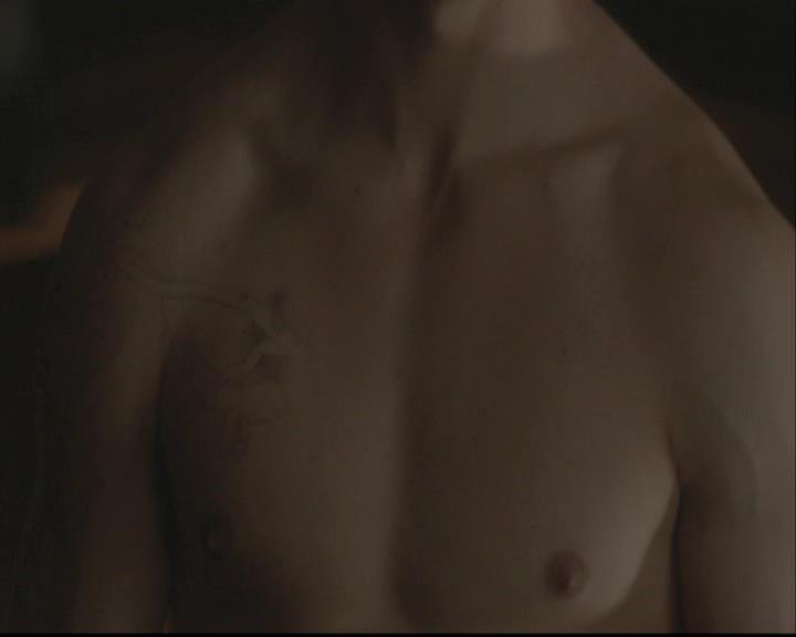 VampireDiariesWorld-dot-org_InkingTheBrotherhoodTheHuntersMark0286.jpg