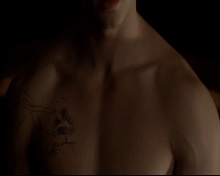 VampireDiariesWorld-dot-org_InkingTheBrotherhoodTheHuntersMark0288.jpg
