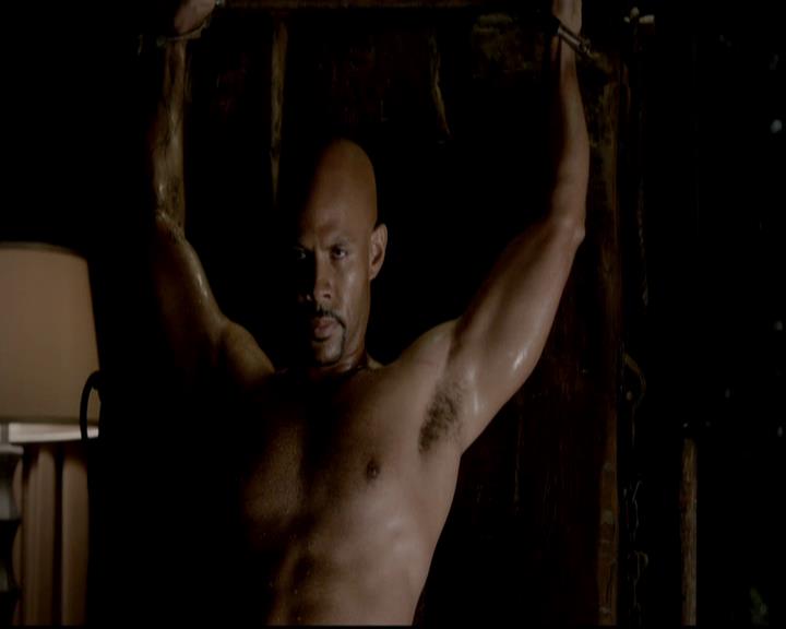 VampireDiariesWorld-dot-org_InkingTheBrotherhoodTheHuntersMark0294.jpg