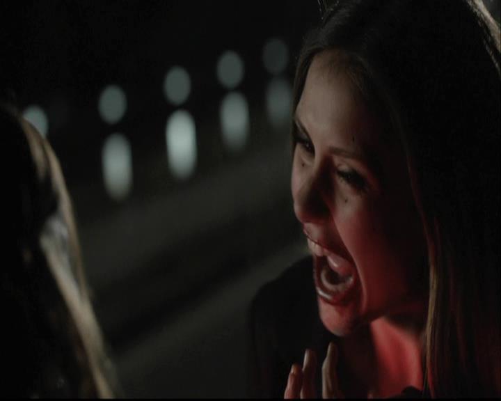 VampireDiariesWorld-dot-org_S5-SecondBite-GagReel0043.jpg