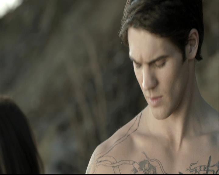 VampireDiariesWorld-dot-org_S5-SecondBite-GagReel0093.jpg