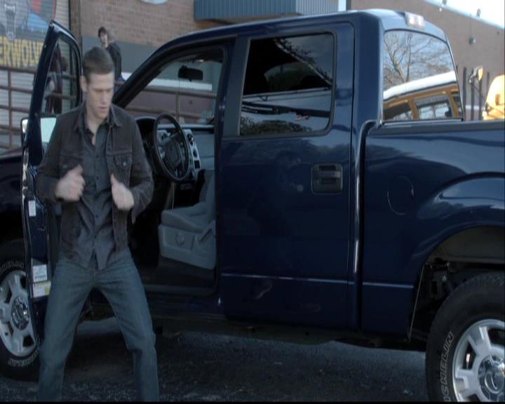 VampireDiariesWorld-dot-org_S5-SecondBite-GagReel0153.jpg