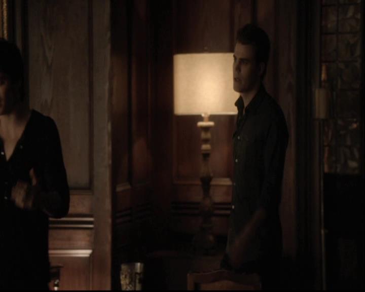 VampireDiariesWorld-dot-org_S5-SecondBite-GagReel0159.jpg