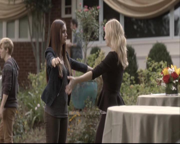 VampireDiariesWorld-dot-org_S5-SecondBite-GagReel0174.jpg