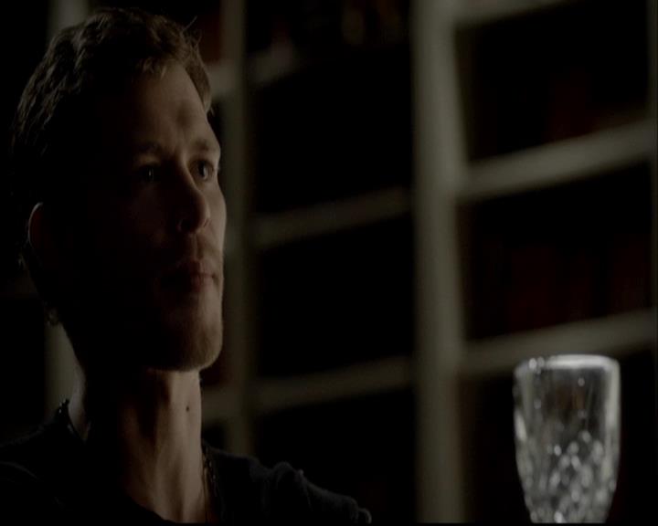 VampireDiariesWorld-dot-org_TVD-TheUltimatePropMaster0006.jpg