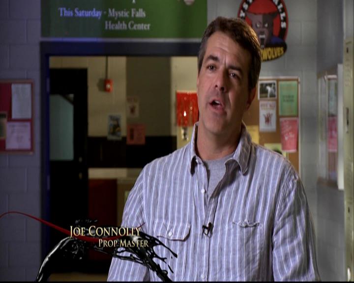 VampireDiariesWorld-dot-org_TVD-TheUltimatePropMaster0027.jpg