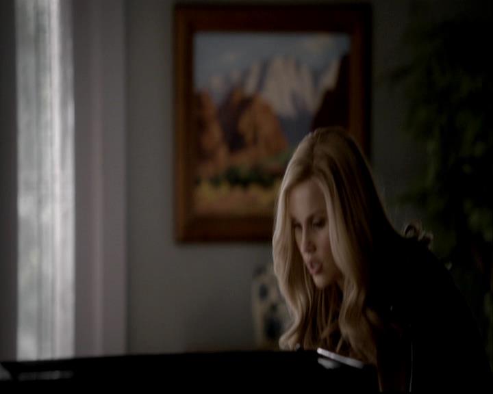 VampireDiariesWorld-dot-org_TVD-TheUltimatePropMaster0074.jpg