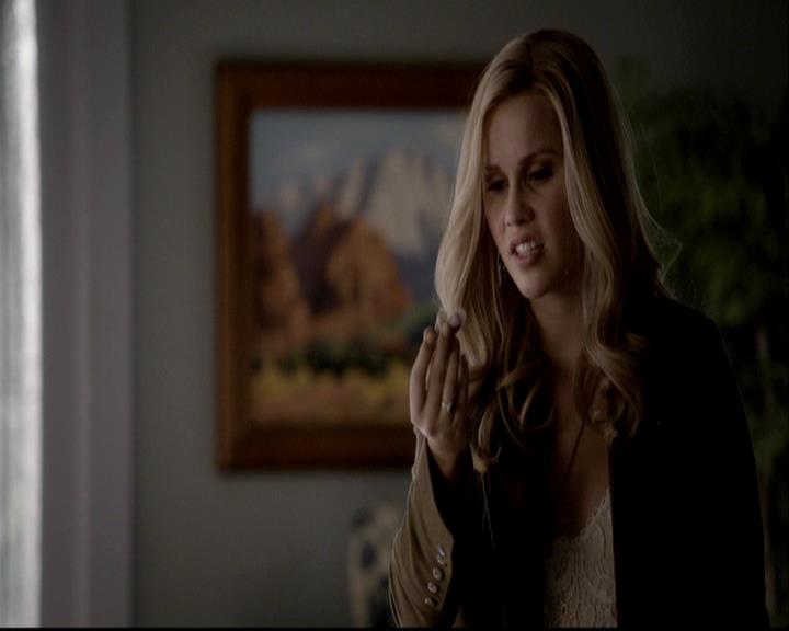 VampireDiariesWorld-dot-org_TVD-TheUltimatePropMaster0081.jpg