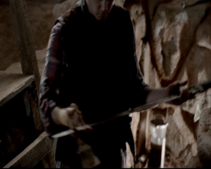 VampireDiariesWorld-dot-org_TVD-TheUltimatePropMaster0099.jpg