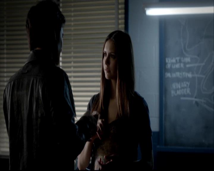 VampireDiariesWorld-dot-org_TheEvolutionOfElenaGilbert0106.jpg