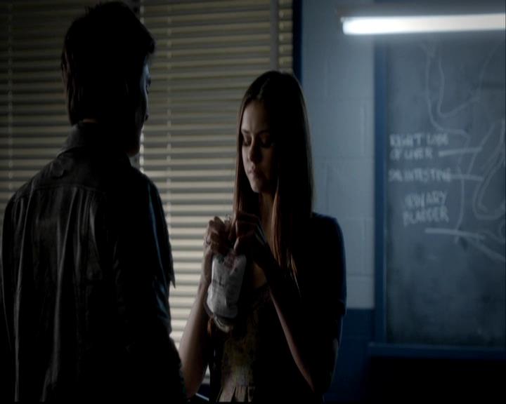 VampireDiariesWorld-dot-org_TheEvolutionOfElenaGilbert0108.jpg