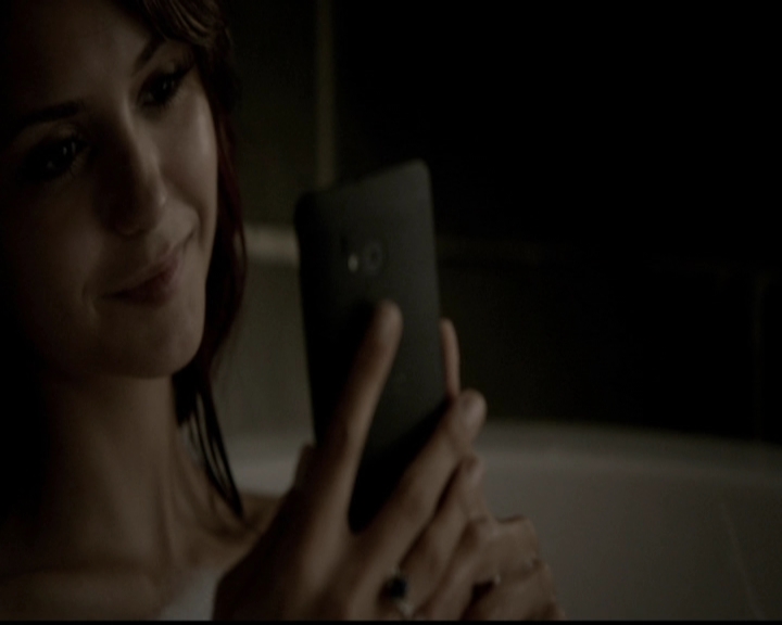 VampireDiariesWorld-dot-org_5x01IKnowWhatYouDidLastSummer0118.jpg VampireDiariesWorld-dot-org_5x01IKnowWhatYouDidLastSummer0118.jpg