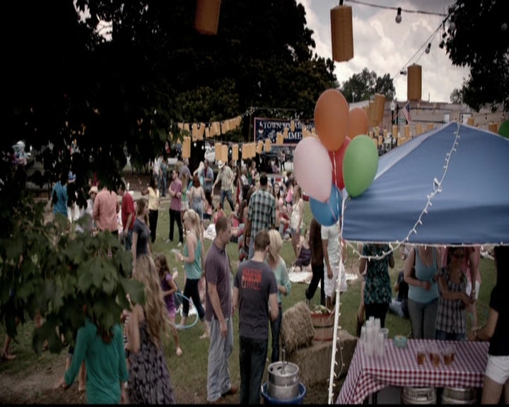 VampireDiariesWorld-dot-org_5x01IKnowWhatYouDidLastSummer0559.jpg VampireDiariesWorld-dot-org_5x01IKnowWhatYouDidLastSummer0559.jpg