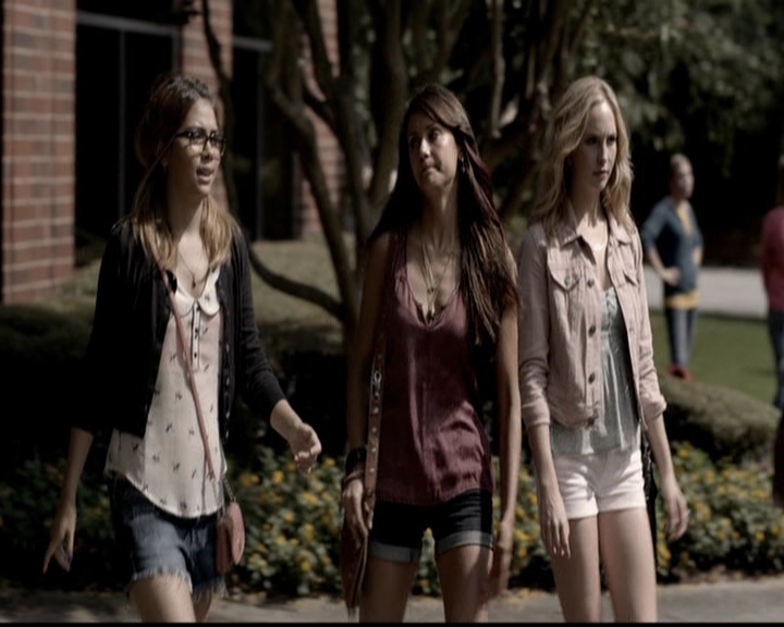 VampireDiariesWorld-dot-org_5x01IKnowWhatYouDidLastSummer0744.jpg
