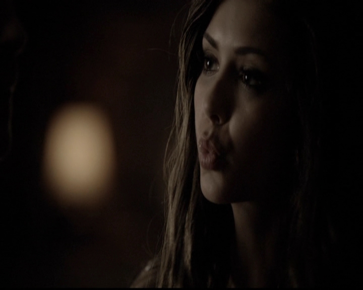 VampireDiariesWorld-dot-org_5x01IKnowWhatYouDidLastSummer0919.jpg