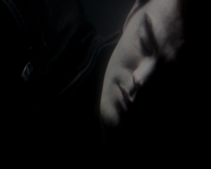 VampireDiariesWorld-dot-org_5x01IKnowWhatYouDidLastSummer1008.jpg