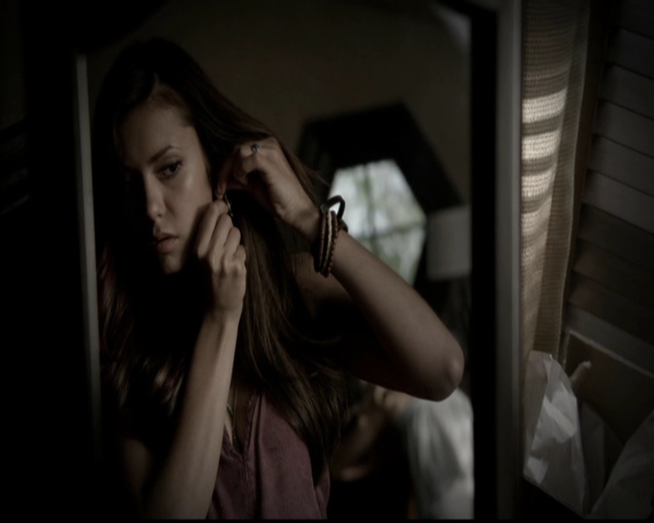 VampireDiariesWorld-dot-org_5x01IKnowWhatYouDidLastSummer1009.jpg