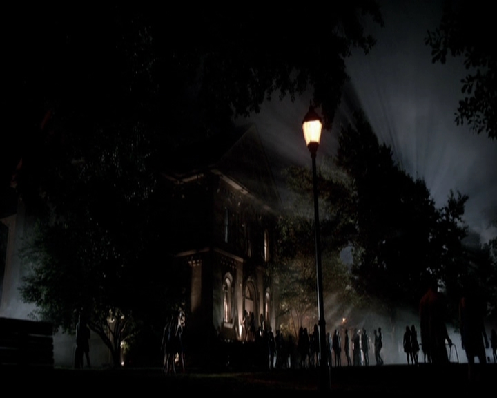 VampireDiariesWorld-dot-org_5x01IKnowWhatYouDidLastSummer1122.jpg
