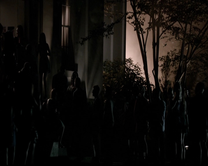 VampireDiariesWorld-dot-org_5x01IKnowWhatYouDidLastSummer1123.jpg