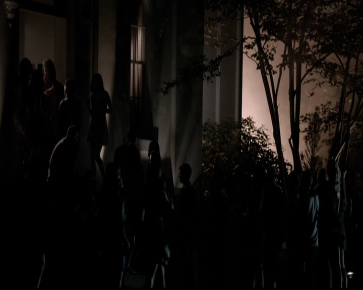 VampireDiariesWorld-dot-org_5x01IKnowWhatYouDidLastSummer1124.jpg