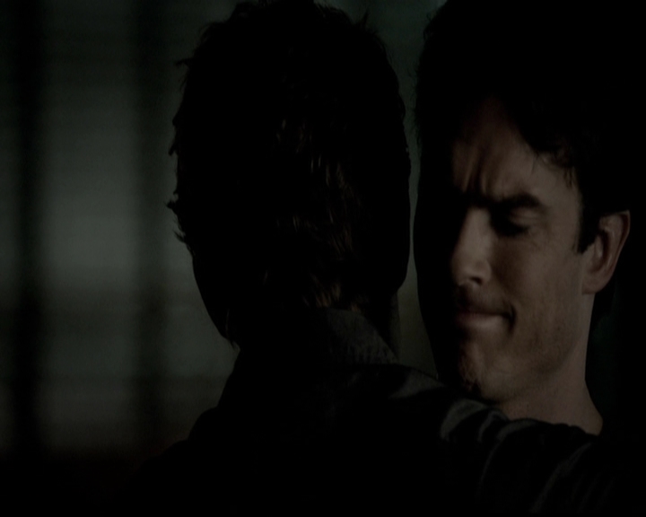 VampireDiariesWorld-dot-org_5x01IKnowWhatYouDidLastSummer1232.jpg