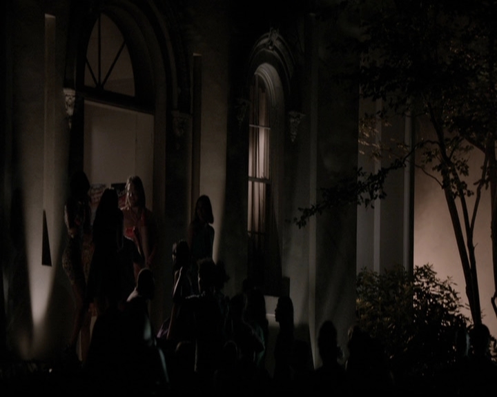 VampireDiariesWorld-dot-org_5x01IKnowWhatYouDidLastSummer1238.jpg