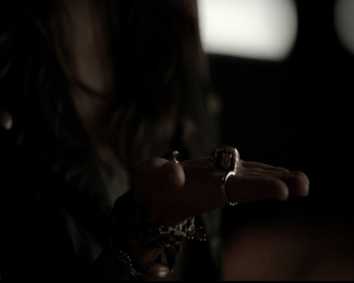 VampireDiariesWorld-dot-org_5x01IKnowWhatYouDidLastSummer1747.jpg